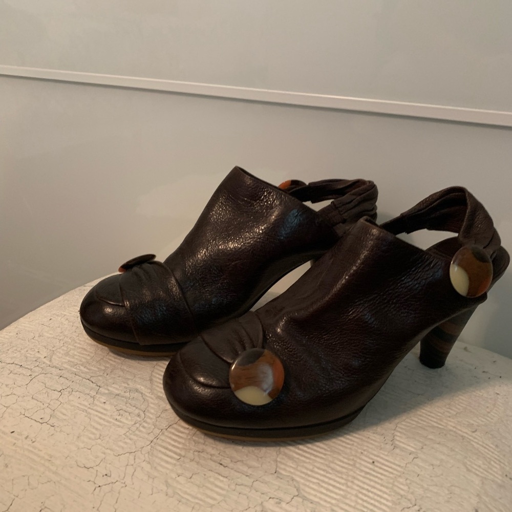 Glory Chen Shoes 7.5
